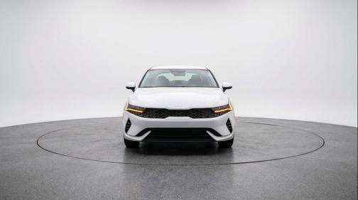 Snow White Pearl 2025 Kia K4 LXS