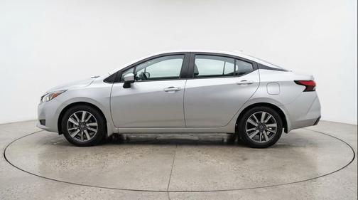 Brilliant Silver Metallic 2025 Nissan Versa 1.6 SV