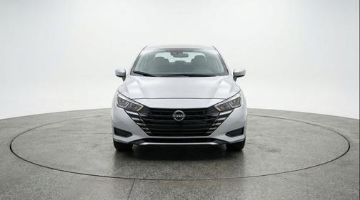 Brilliant Silver Metallic 2025 Nissan Versa 1.6 SV