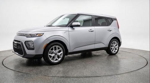 Steel Gray 2025 Kia Soul LX