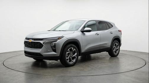 Sterling Gray Metallic 2025 Chevrolet Trax LT