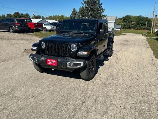 2022 Jeep Gladiator Sport S