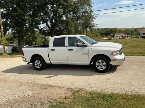 2023 RAM 1500 Classic SLT