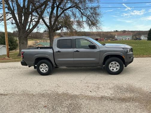 2024 Nissan Frontier S