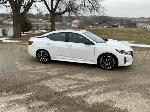 2024 Nissan Sentra SR
