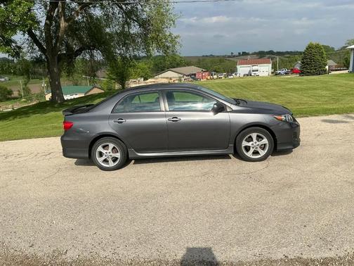 Gray 2012 Toyota Corolla S