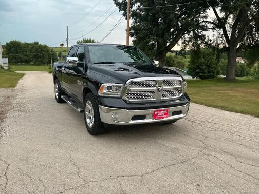 Black 2018 RAM 1500 Laramie