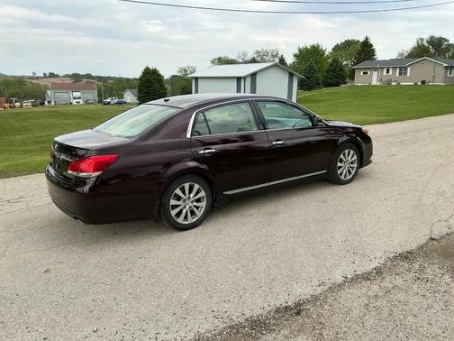Maroon 2011 Toyota Avalon Limited
