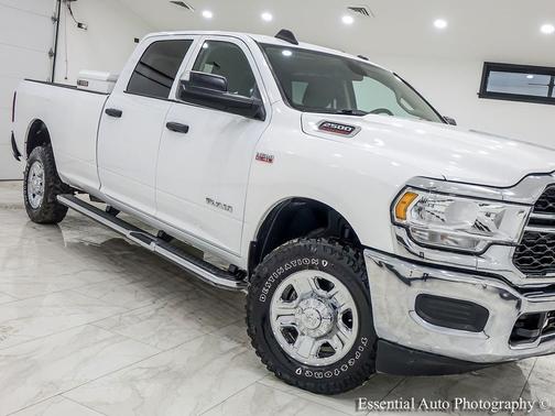 2020 RAM 2500 Tradesman Crew Cab 4X4 8' Box