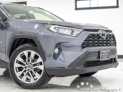Magnetic Gray Metallic 2019 Toyota RAV4 XLE Premium