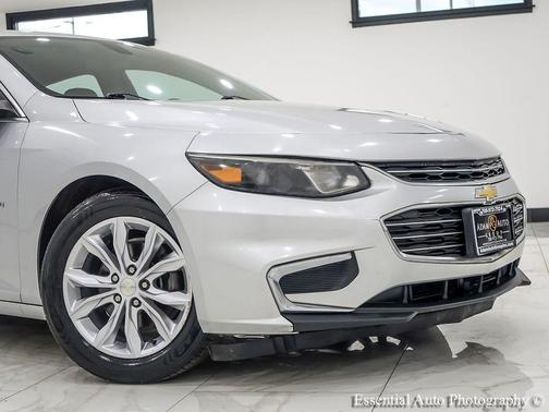 Silver Ice Metallic 2017 Chevrolet Malibu 1LS
