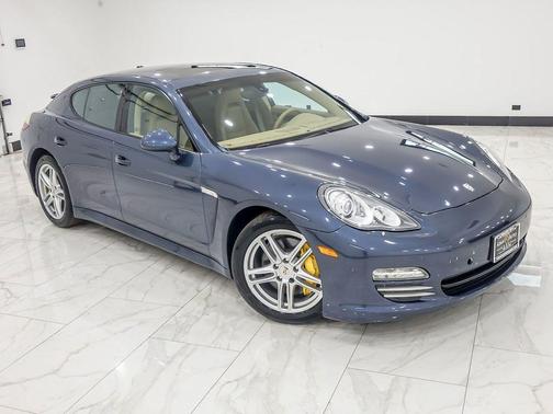 2012 Porsche Panamera 4