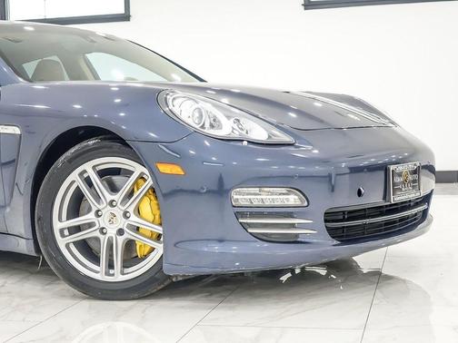 2012 Porsche Panamera 4