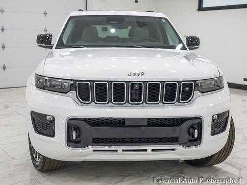 2022 Jeep Grand Cherokee Overland