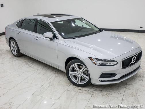 2018 Volvo S90 T5 Momentum