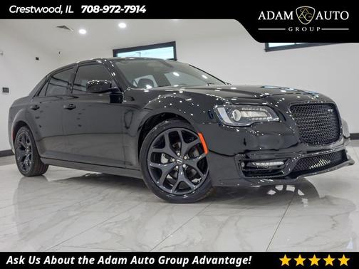 Gloss Black 2023 Chrysler 300 Touring