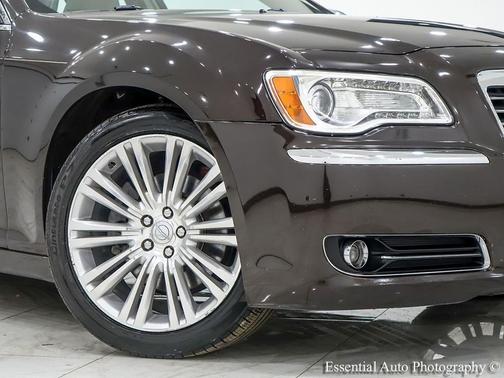 2012 Chrysler 300C Base