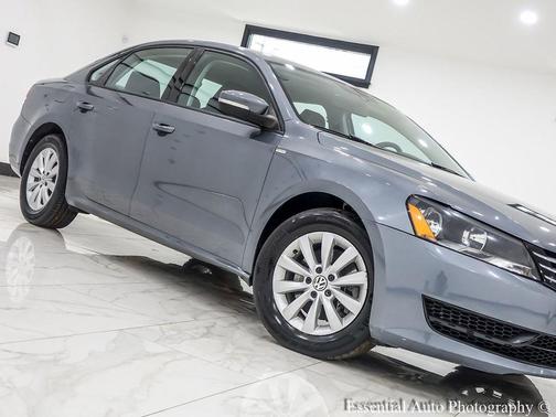 2014 Volkswagen Passat 2.5L Wolfsburg Edition