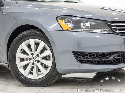 2014 Volkswagen Passat 2.5L Wolfsburg Edition