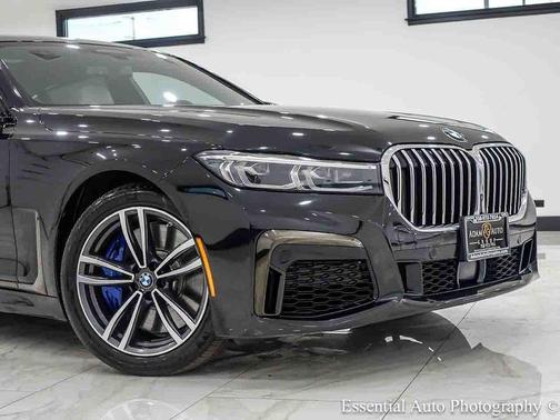 Black Sapphire Metallic 2022 BMW 750 i xDrive