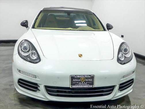 White 2014 Porsche Panamera 4