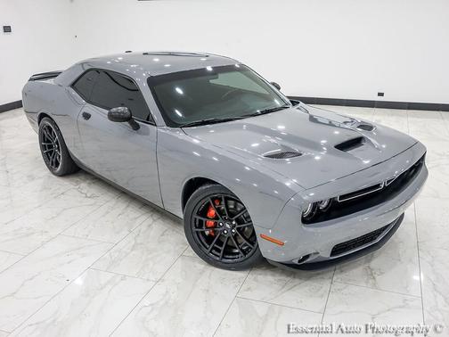 White Knuckle Clearcoat 2021 Dodge Challenger R/T Scat Pack