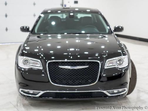 2016 Chrysler 300 S