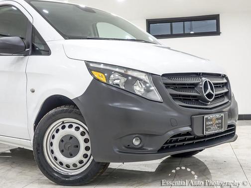 2022 Mercedes-Benz Metris Base