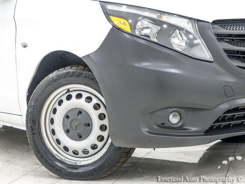 2022 Mercedes-Benz Metris Base