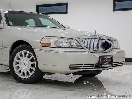 2007 Lincoln Town Car Signature