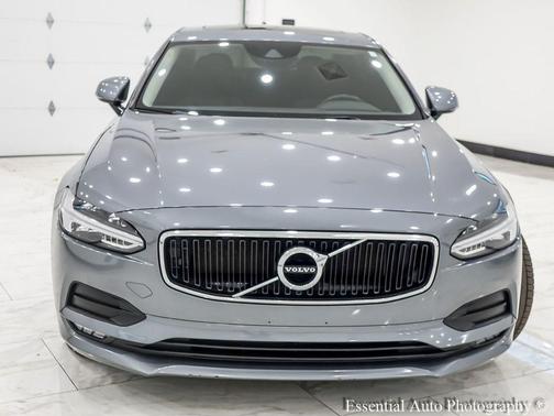 2018 Volvo S90 T5 Momentum