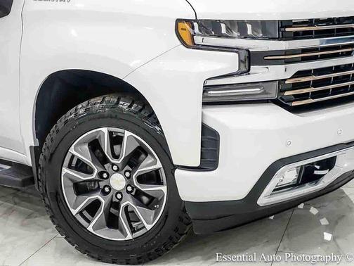 Iridescent Pearl Tricoat 2019 Chevrolet Silverado 1500 High Country