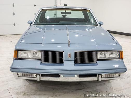 1987 Oldsmobile Cutlass Supreme Base
