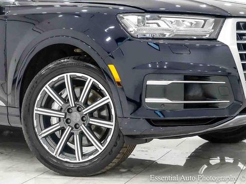 Ink Blue Metallic 2017 Audi Q7 3.0T Premium