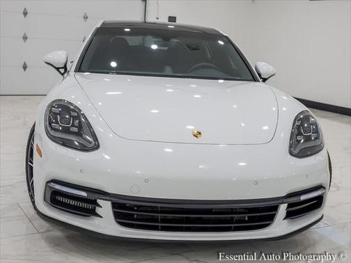 2018 Porsche Panamera 4S