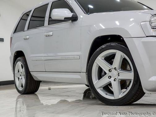 2006 Jeep Grand Cherokee SRT8