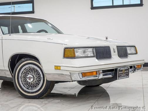 1988 Oldsmobile Cutlass Supreme Base