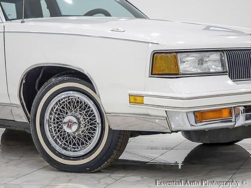 1988 Oldsmobile Cutlass Supreme Base