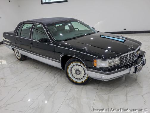 1995 Cadillac Fleetwood Standard