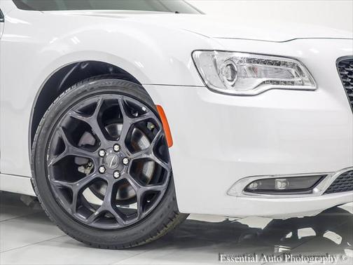 2019 Chrysler 300 S