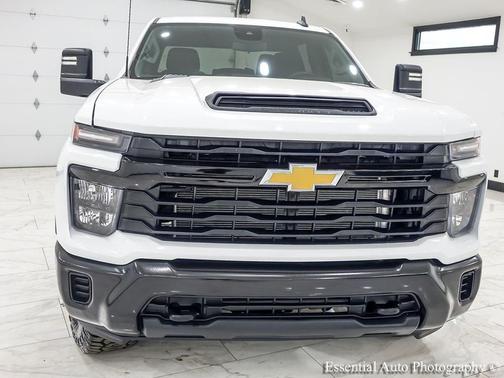 Summit White 2024 Chevrolet Silverado 2500 WT