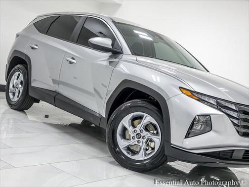 2023 Hyundai TUCSON SE