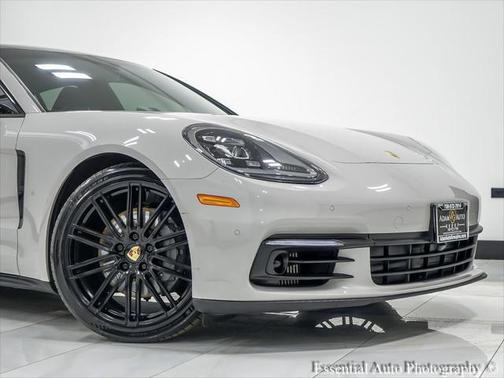 2018 Porsche Panamera 4S