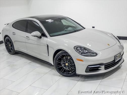 2018 Porsche Panamera 4S