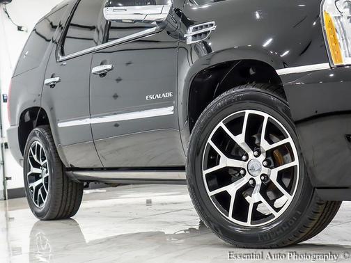 2011 Cadillac Escalade Platinum Edition