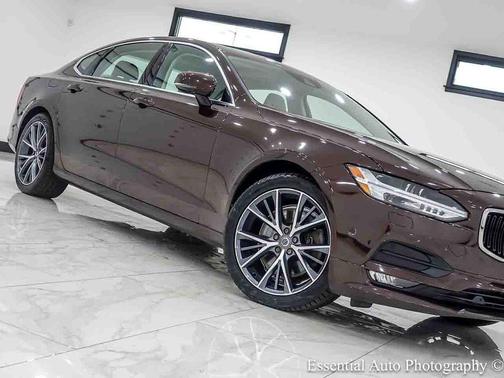 Maple Brown Metallic 2018 Volvo S90 T6 Momentum