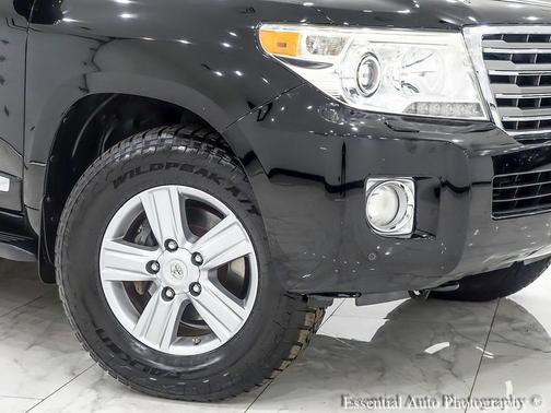 2013 Toyota Land Cruiser Base