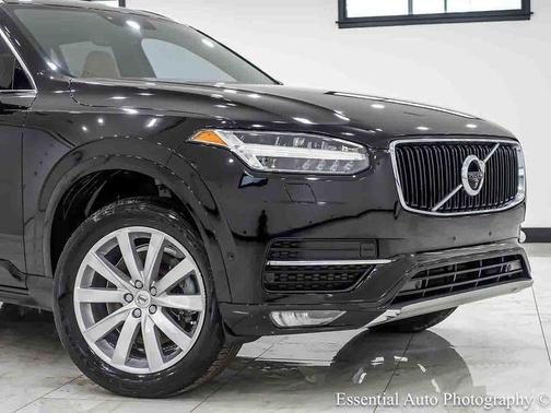 Onyx Black Metallic 2018 Volvo XC90 T6 Momentum