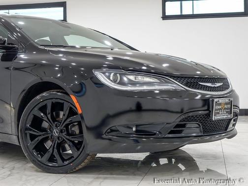 2016 Chrysler 200 S