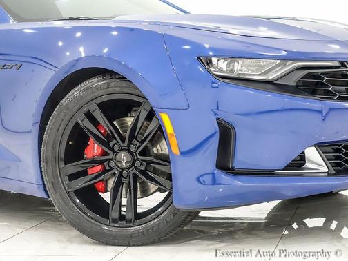 2021 Chevrolet Camaro RWD Coupe LT1